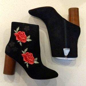 Sole Society Block Heel Suede Floral Ankle Boots Size 10